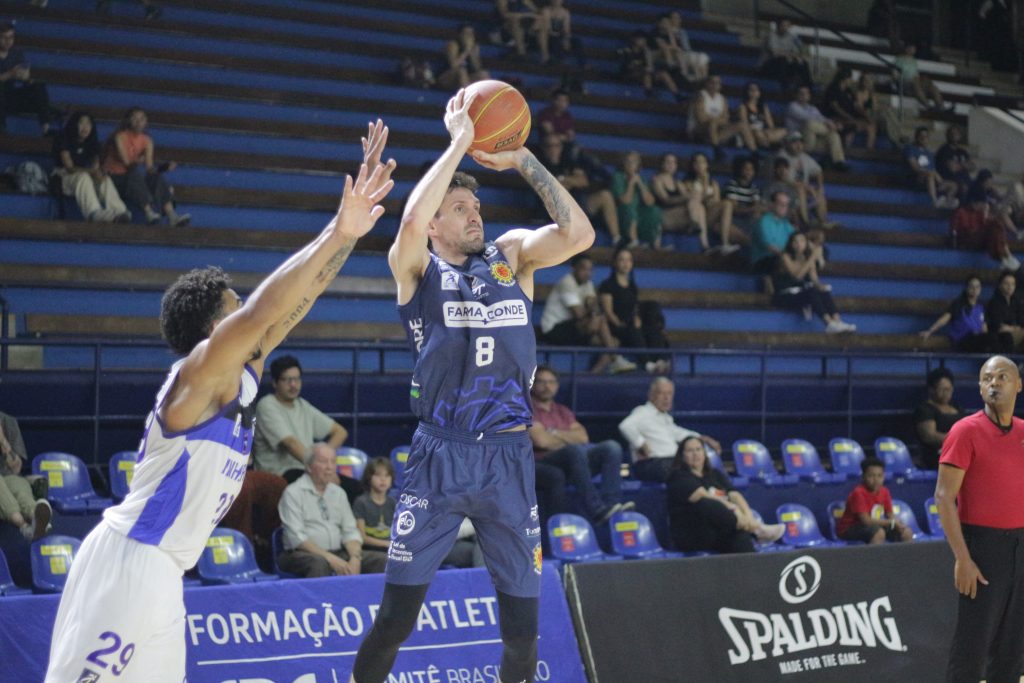 São José Basketball vence Pinheiros em SP e avança no Paulista!