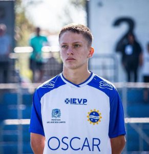 São José negocia Lorenzo Grecco, jovem meia de 15 anos, com o Santos