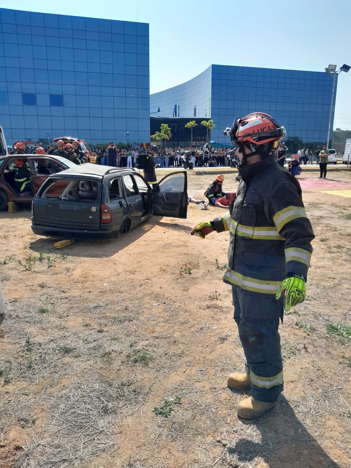 Simulado de acidente grave treina equipes em São José dos Campos