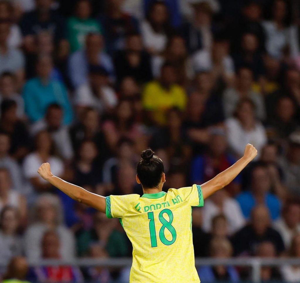 Do São José à Bola de Ouro: conheça a história de Gabi Portilho