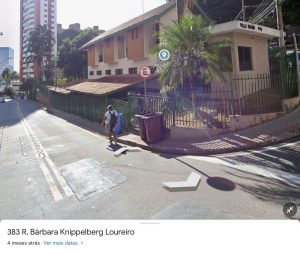 Contêineres de lixo em calçada atrapalha mobilidade de pedestres