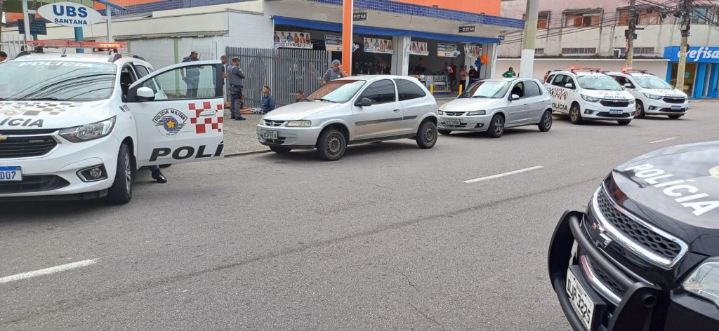 Carro usado em sequestro em Caraguá é abordado em São José dos Campos