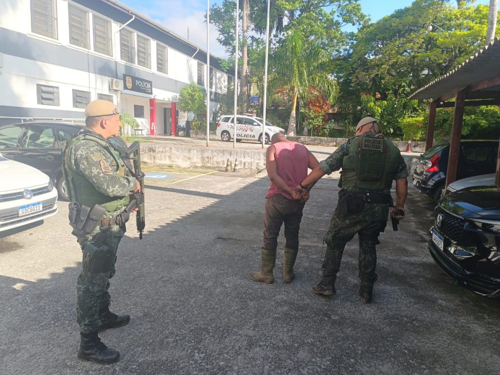 Homem é preso por espancar enteada de 3 anos