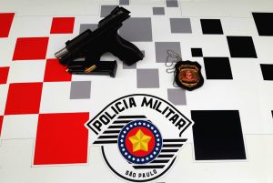 Prisão por porte ilegal de arma e estelionato mobiliza grande operação da PM