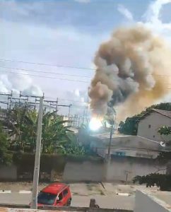 Subestação explode e causa incêndio em Pindamonhangaba