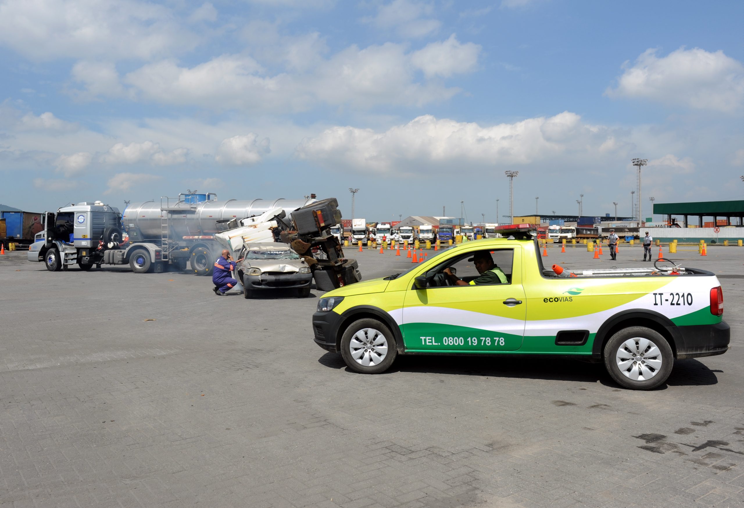 Ecovias realiza simulado de acidente na Rodovia Anchieta