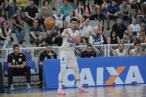 Adyel Borges, do São José, é convocado para a Seleção Brasileira de Basquete!