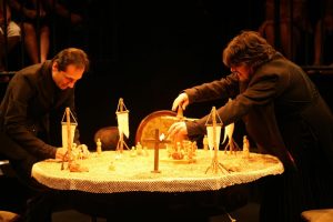 Oficina de Teatro de Objetos com Grupo Sobrevento abre inscrições em São José dos Campos