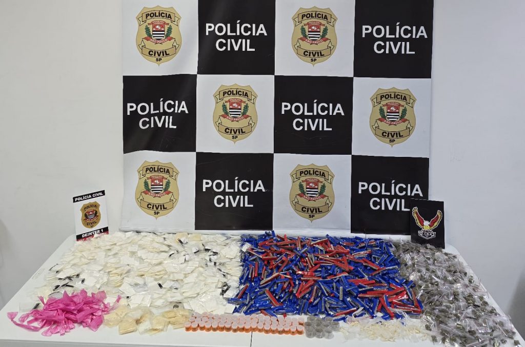 Polícia Civil apreende drogas na comunidade Santa Cruz