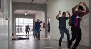Polícia Militar realiza simulado de agressor ativo em escola na FATEC São José, aprimorando a segurança e pronta resposta