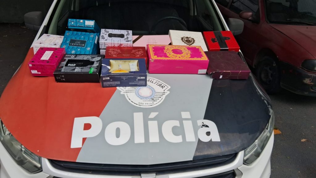 Segurança flagra prestador furtando loja de perfumes em shopping