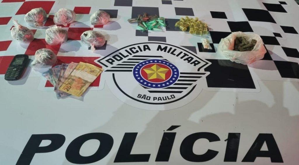 Traficante é preso com cocaína, crack e maconha em Jacareí!