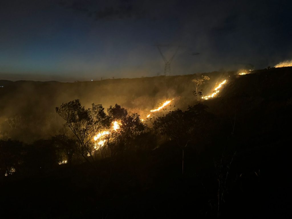 Incêndio de grandes proporções atinge o Urbanova