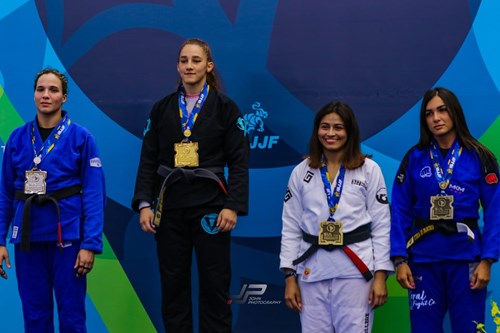 Joseense Gabriel Petersen vence no Sul-Americano de Jiu-Jitsu