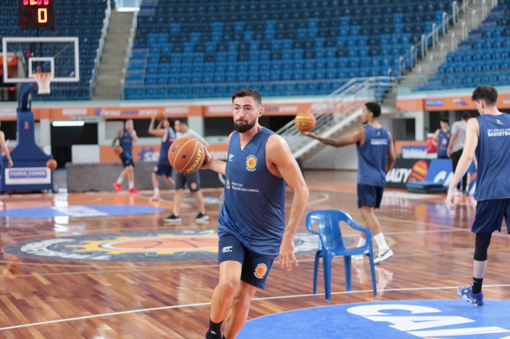 Final do ano com nova contratação: Martin Fernandez é o novo reforço do São José no NBB