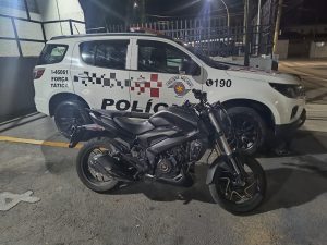 Adolescente é apreendido por tentativa de furto de moto em São José