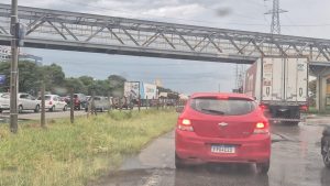 Chuva causa alagamentos em São José dos Campos