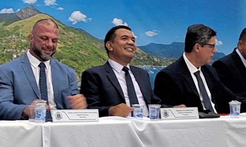 Ezequiel Cabeleireiro é eleito presidente da Câmara de Ilhabela