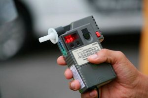 Senado quer rigor contra motoristas embriagados com teste de bafômetro obrigatório e crimes de trânsito inafiançáveis