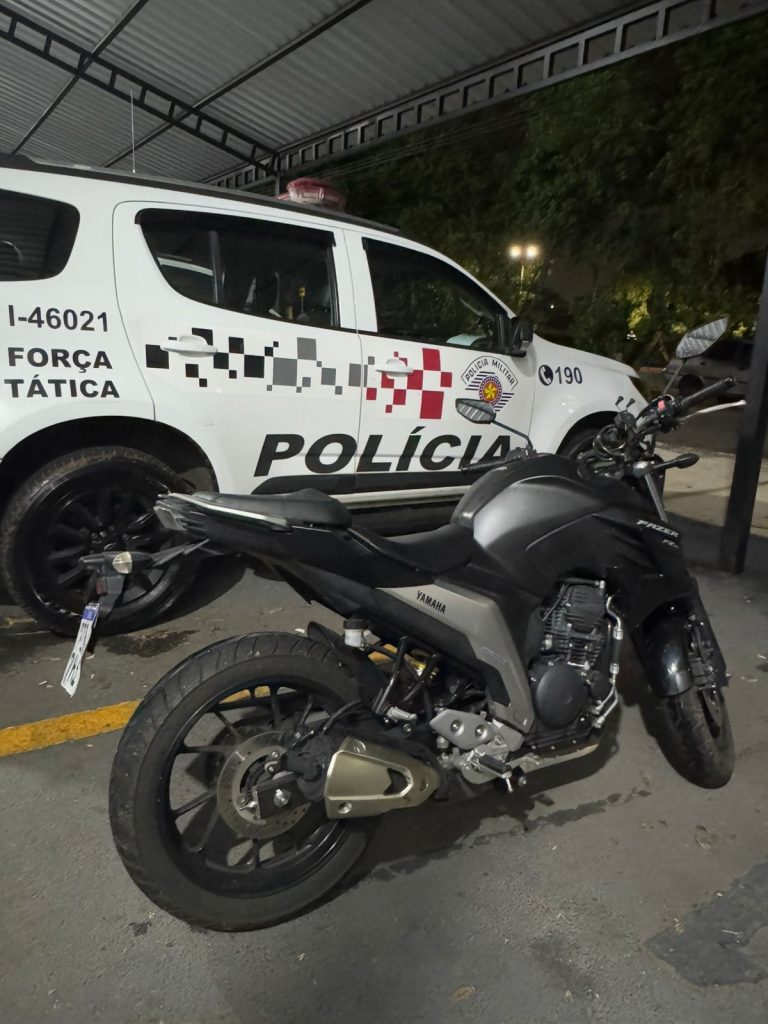 PM prende dois por furto de motocicleta no Bosque; eles levavam moto à matagal!