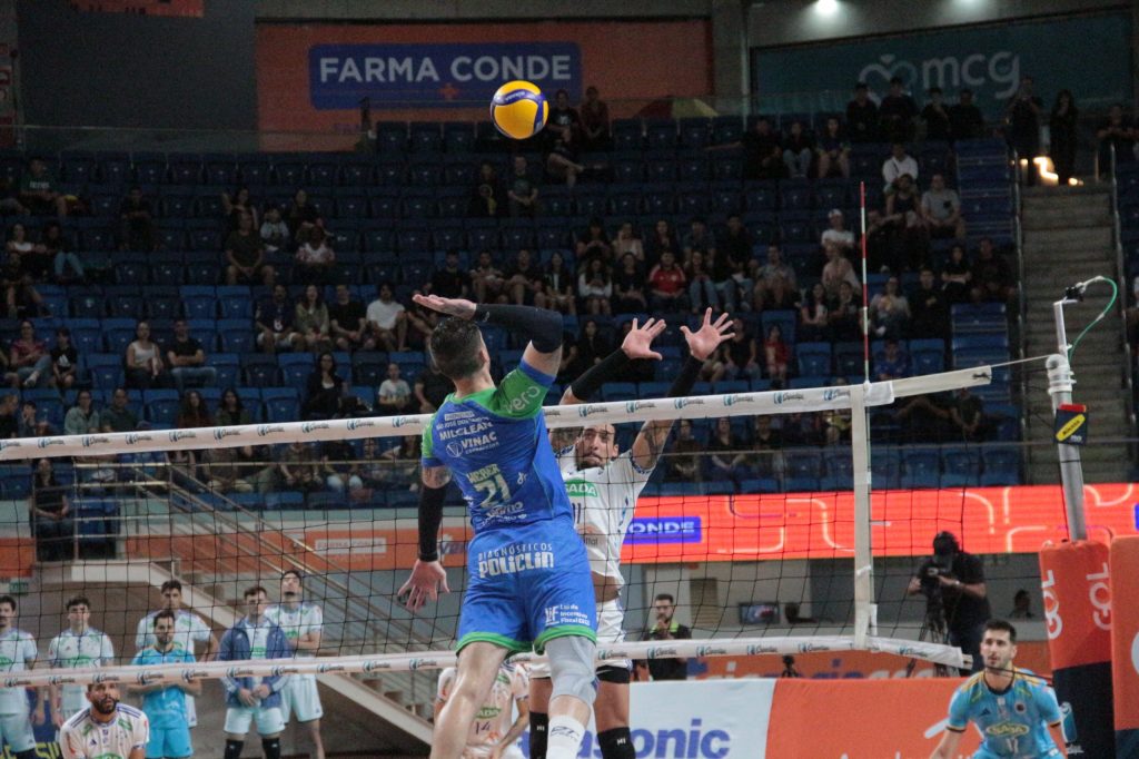 Vôlei São José enfrenta o líder Cruzeiro fora de casa