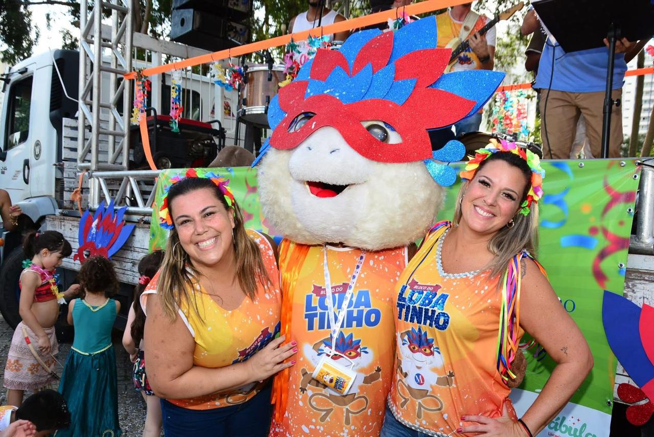 Bloco do Lobatinho anima o Carnaval em praça do Aquarius 