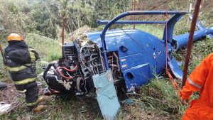 Helicóptero cai em Caieiras e deixa 2 vítimas fatais