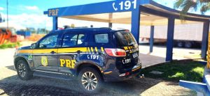 PRF resgata criança esquecida em viagem na Via Dutra em Jacareí