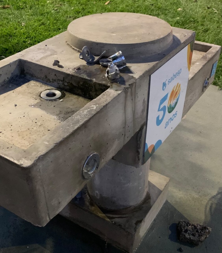 Bebedouro de praça no Jardim Aquarius é alvo de vandalismo