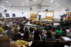 Jacareí discute novo atendimento para mulheres vítimas de violência