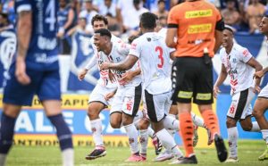 Burro perde para Fantasma por 2 a 0 e vê chance de acesso minar em pleno Joaquinzão