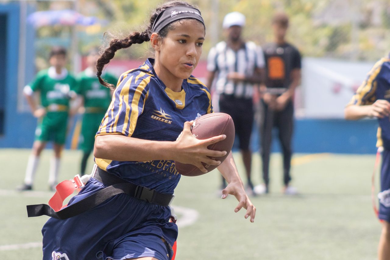 Atleta de São José é promessa do Flag Football feminino brasileiro