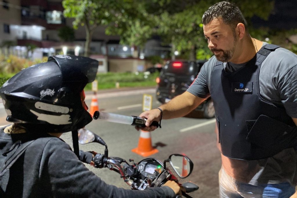 Operação Direção Segura autua 11 motoristas em São José dos Campos