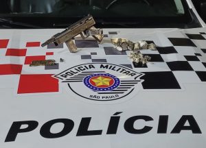 Polícia prende homem com submetralhadora em Jacareí