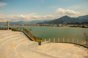 5ª Paixão de Cristo encenada com vista panorâmica no Complexo Turístico do Camaroeiro, em Caraguá