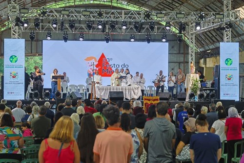 Missa, shows e muita comida boa abrem a Festa do Mineiro!