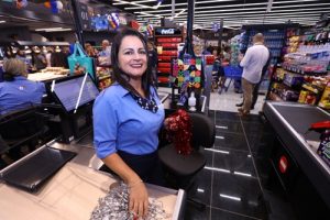 Rede Barbosa inaugura unidade 24h com 230 empregos na região norte de São José