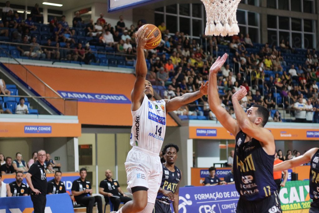São José é superado pelo Pato na Arena e enfrentará o Vasco nos playoffs do NBB
