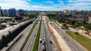 Intervenção em passarela da Via Dutra vai interditar pista expressa em São José