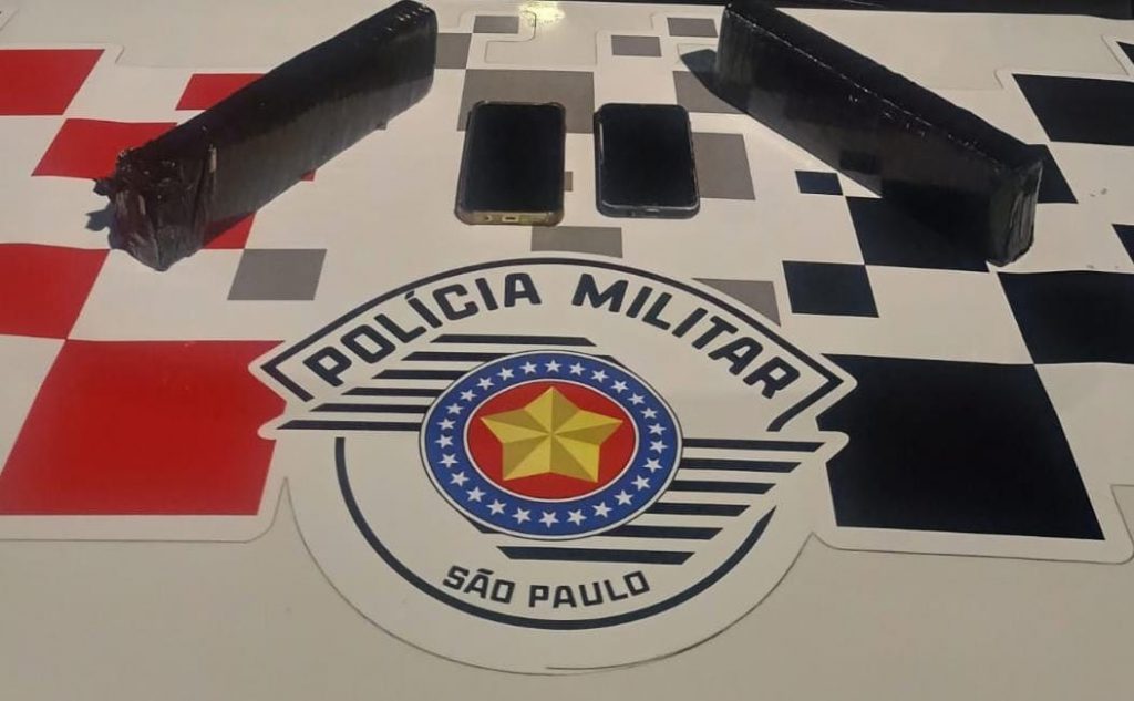 Dupla de menores é apreendida pela PM com 2 kg de drogas no Vila Branca, em Jacareí