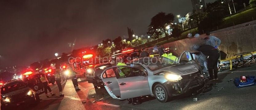 Perseguição policial de 100 km começa no interior e termina com morte e tiroteio na Grande SP