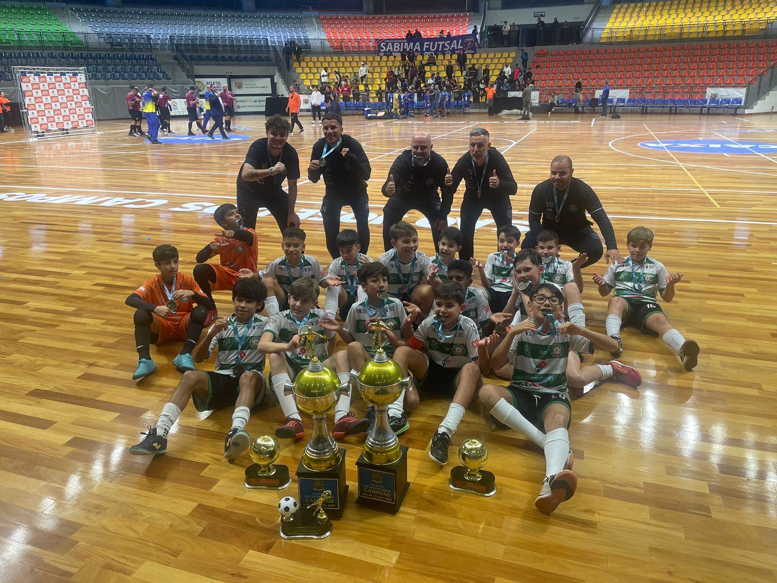 Jardim Aquarius futsal vence nas categorias Sub-08 e Sub-12 da Copa Popular 2025 e segue como destaque regional na modalidade