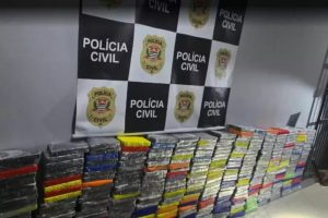 Pai e filho são presos com meia tonelada de cocaína em São Sebastião