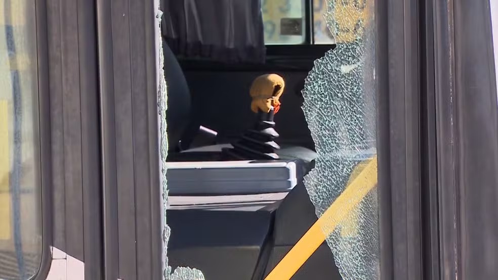 Justiça solta homem que fez ataque com airsoft a ônibus em São José dos Campos