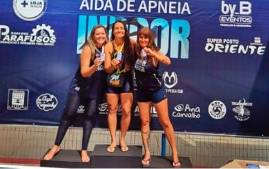 Com 4 minutos e 56 segundos submersa, atleta de Ubatuba é campeã brasileira de apneia estática