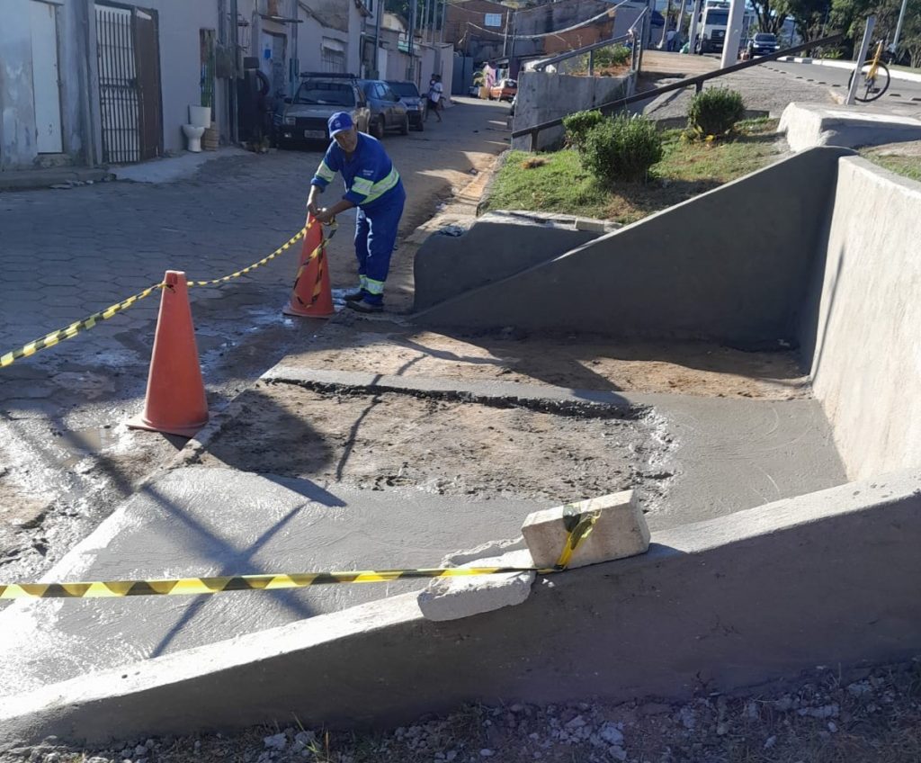 Comunidade Santa Cruz 2, no centro de São José, recebe melhorias
