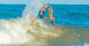 Dream Tour em Itamambuca: a Alma do Surfe vibra com estrelas e promessas!