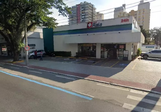 Farmácia é assaltada na Vila Adyana e criminosos levam R$ 34 mil em remédios