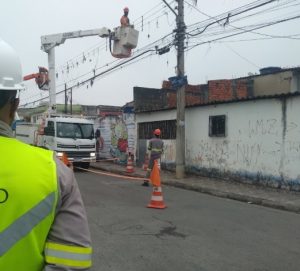 Pipas causam apagões que afetaram 30 mil na RM Vale do Paraíba em 2025!