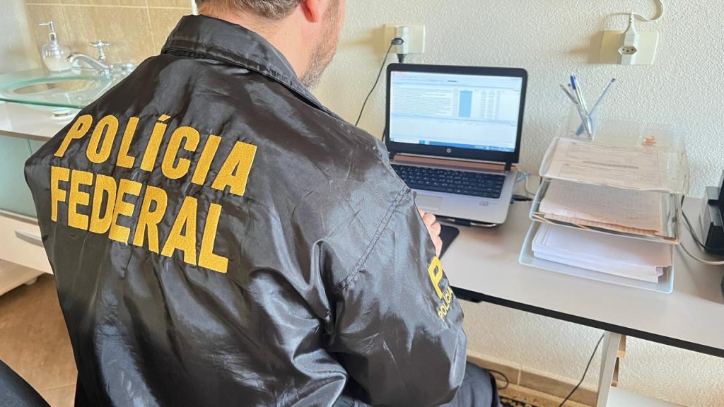 Polícia Federal, Campos do Jordão, abuso infantil, operação policial